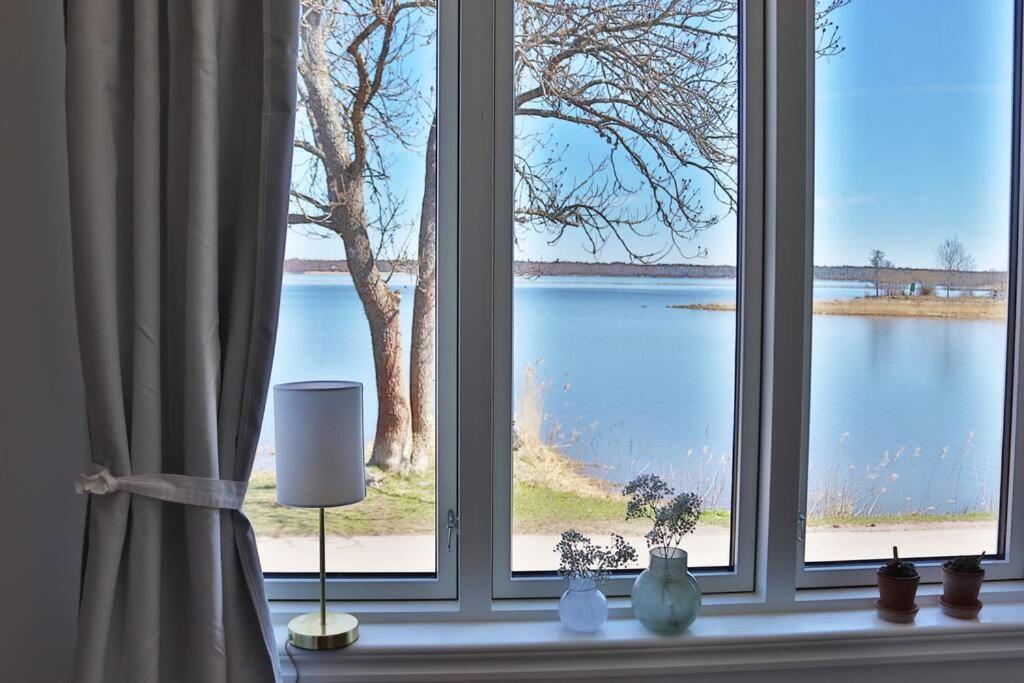Captivating Harbor View Suite Эстаммар Экстерьер фото